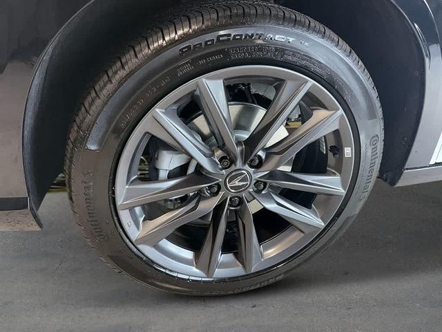 Photo of 2025 Platinum White Pearl Acura ADX