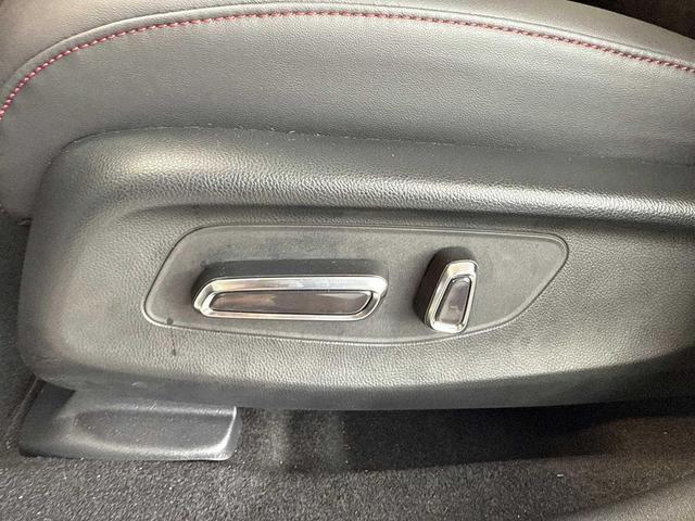 Photo of 2025 Platinum White Pearl Acura ADX