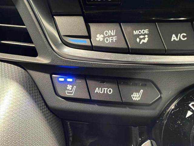 Photo of 2025 Urban Gray Pearl Acura TLX