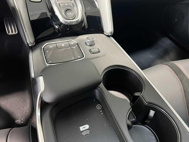 Photo of 2025 Urban Gray Pearl Acura TLX