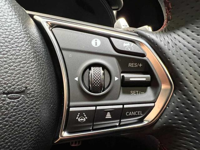 Photo of 2025 Platinum White Pearl Acura TLX
