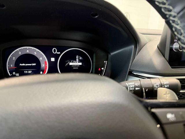 Photo of 2025 Platinum White Pearl Acura ADX