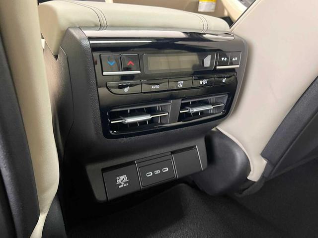Photo of 2026 Liquid Carbon Metallic Acura MDX