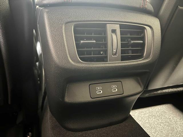 Photo of 2025 Platinum White Pearl Acura TLX