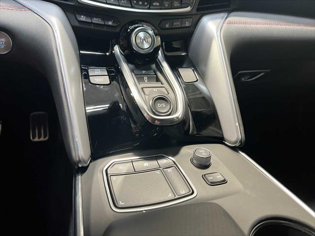 Photo of 2025 Platinum White Pearl Acura TLX