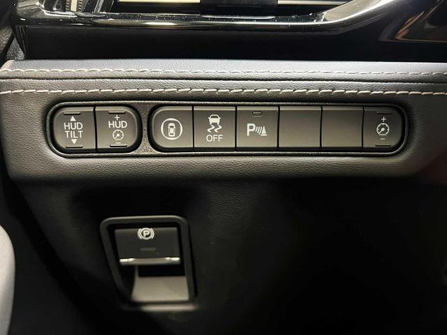 Photo of 2025 Majestic Black Pearl Acura MDX