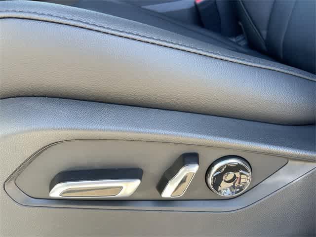 Photo of 2026 Liquid Carbon Metallic Acura MDX