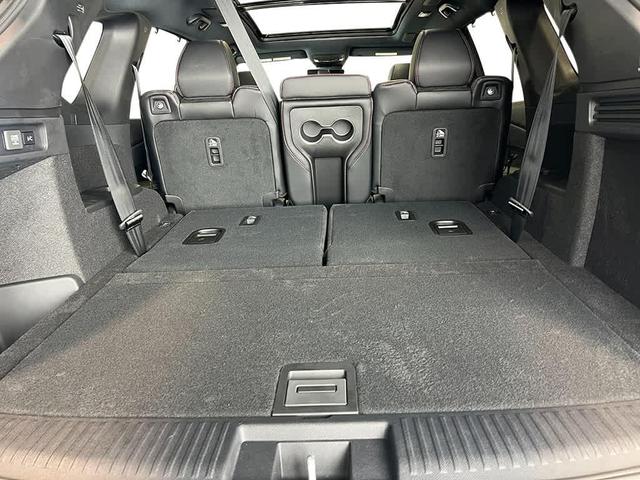 Photo of 2026 Solar Silver Metallic Acura MDX