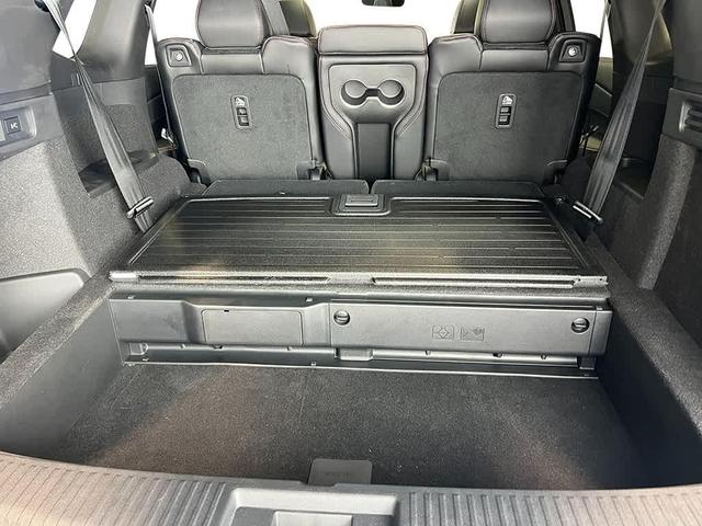 Photo of 2026 Solar Silver Metallic Acura MDX