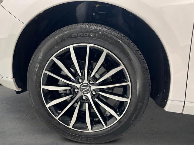 Photo of 2025 Platinum White Pearl Acura RDX