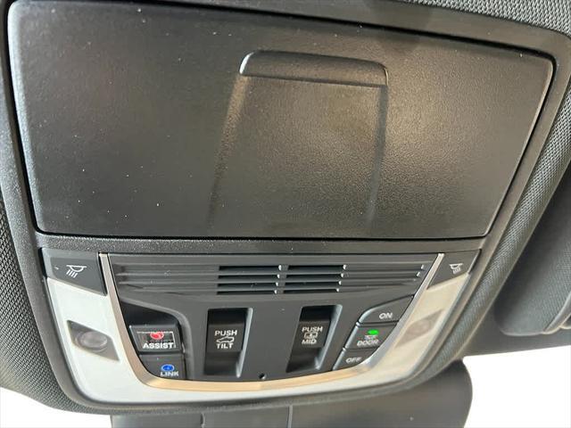 Photo of 2025 Apex Blue Pearl Acura RDX