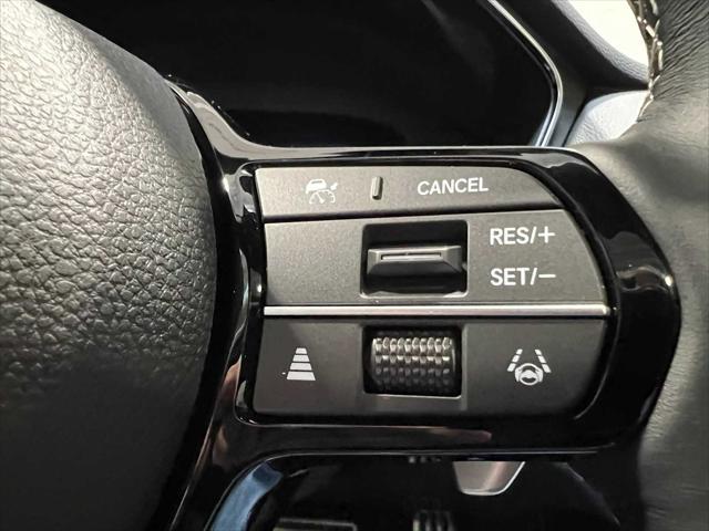 Photo of 2025 Platinum White Pearl Acura Integra