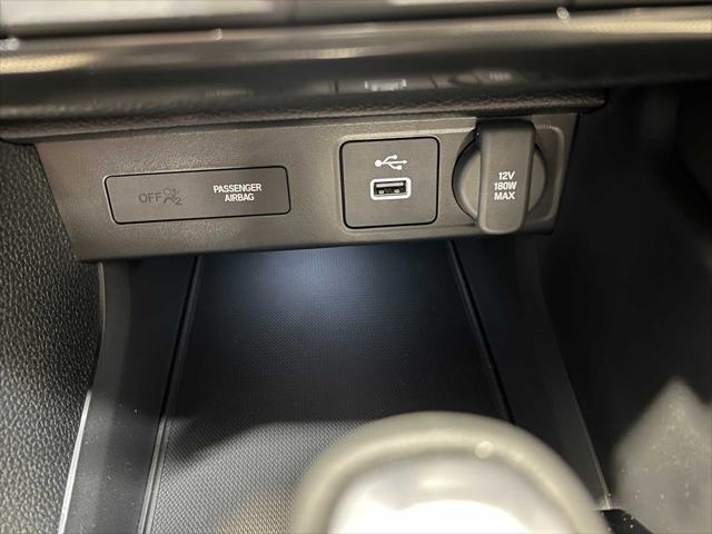 Photo of 2025 Platinum White Pearl Acura Integra
