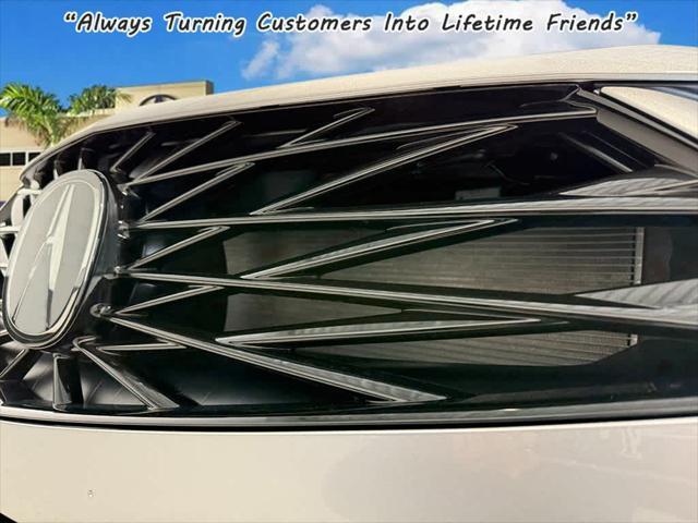 Photo of 2025 Lunar Silver Metallic Acura TLX