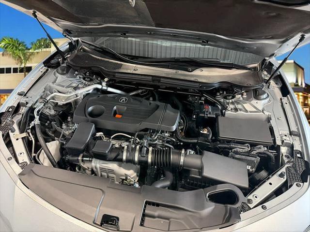 Photo of 2025 Lunar Silver Metallic Acura TLX