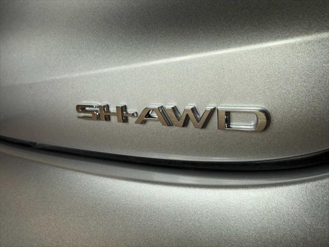 Photo of 2025 Lunar Silver Metallic Acura TLX