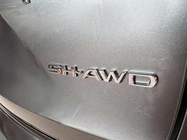 Photo of 2025 Liquid Carbon Metallic Acura RDX