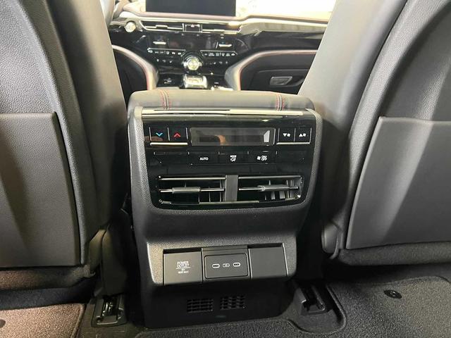 Photo of 2025 Performance Red Pearl Acura MDX