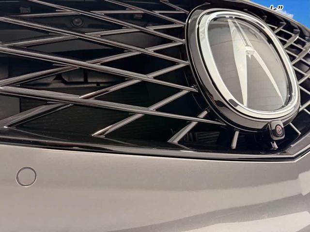 Photo of 2025 Liquid Carbon Metallic Acura RDX