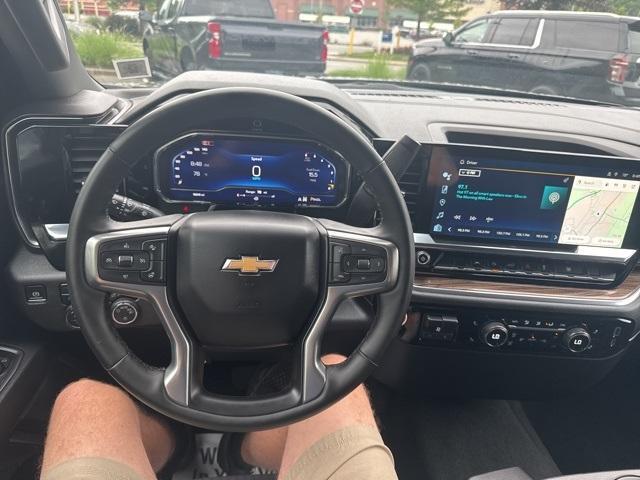 Photo of 2025 Black Chevrolet Silverado 1500