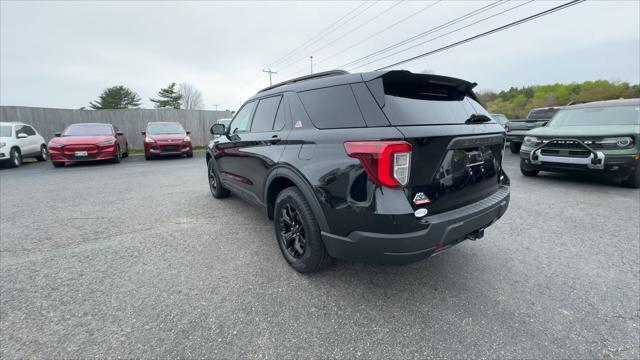 Photo of 2022 AGATE BLACK METALLIC Ford Explorer
