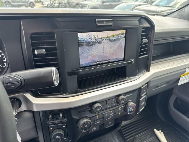 Photo of 2025 OXFORD WHITE Ford F-250