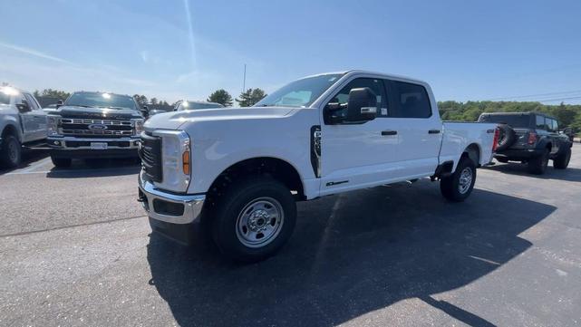 Photo of 2025 Oxford White Ford F-350