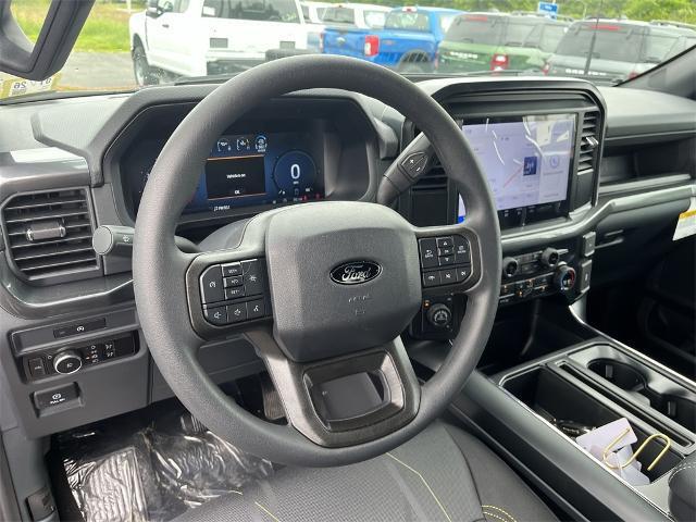 Photo of 2025 RAPID RED MET TINTED CC Ford F-150