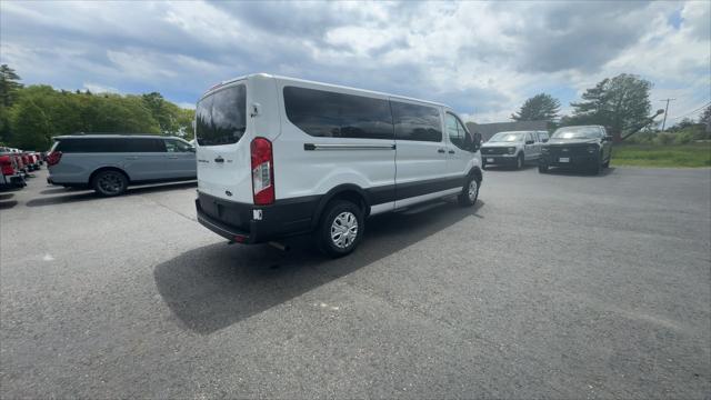 Photo of 2022 OXFORD WHITE Ford Transit-350