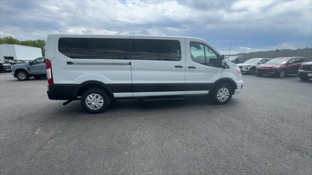 Photo of 2022 OXFORD WHITE Ford Transit-350
