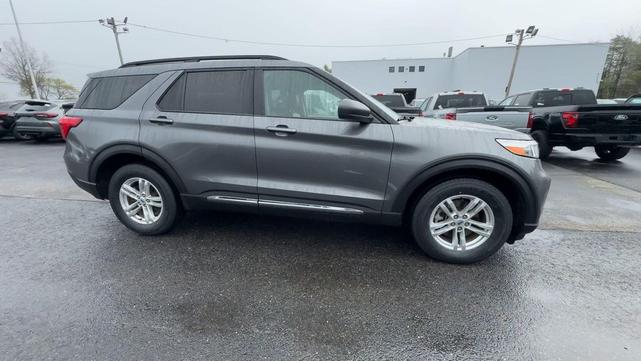 Photo of 2023 CARBONIZED GRAY METALLIC Ford Explorer