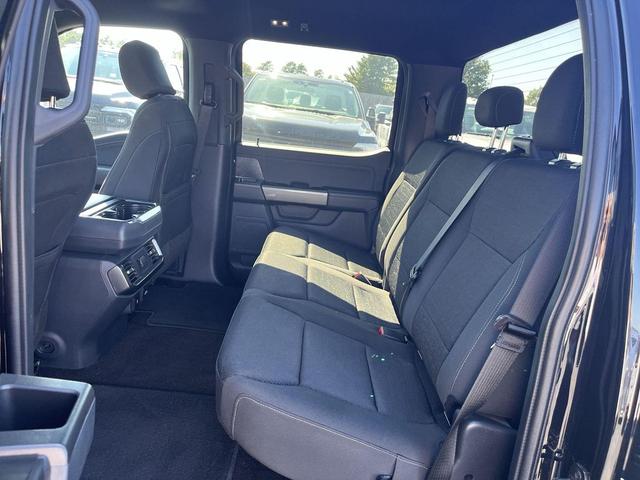 Photo of 2022 AGATE BLACK METALLIC Ford F-150