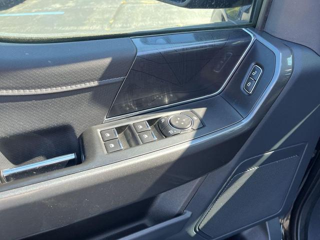 Photo of 2022 AGATE BLACK METALLIC Ford F-150