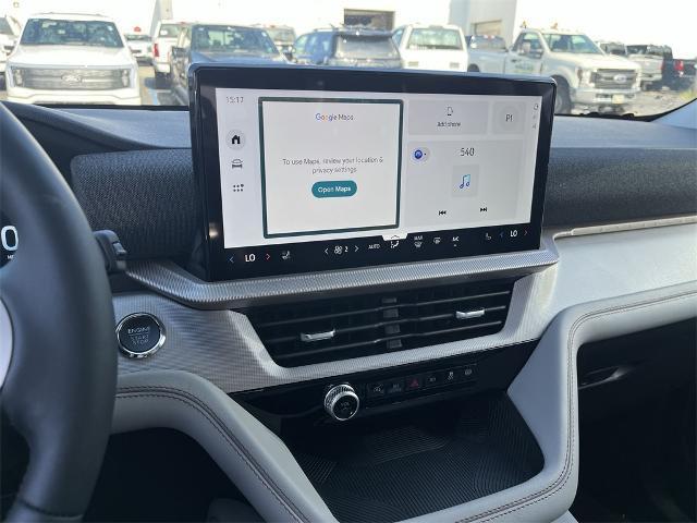 Photo of 2025 VAPOR BLUE Ford Explorer