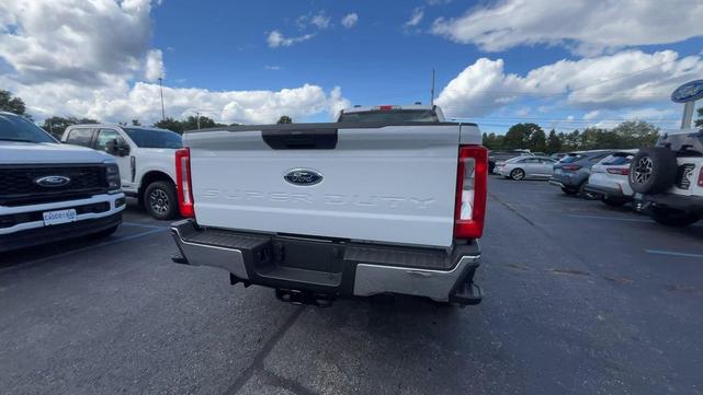 Photo of 2026 OXFORD WHITE Ford F-250