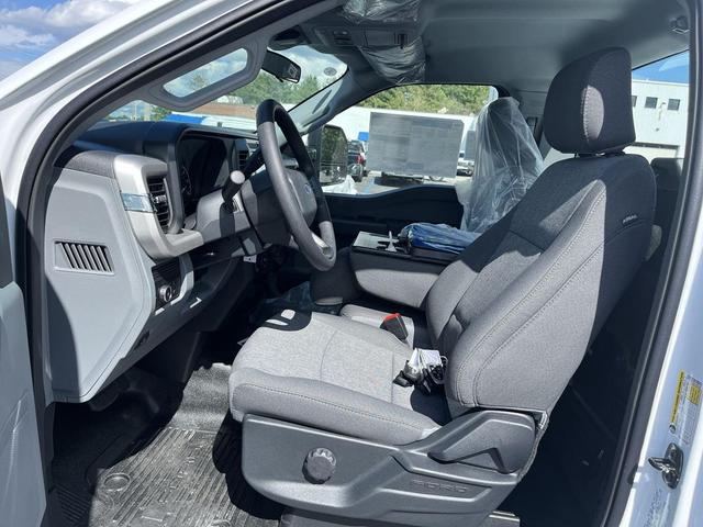 Photo of 2026 OXFORD WHITE Ford F-250