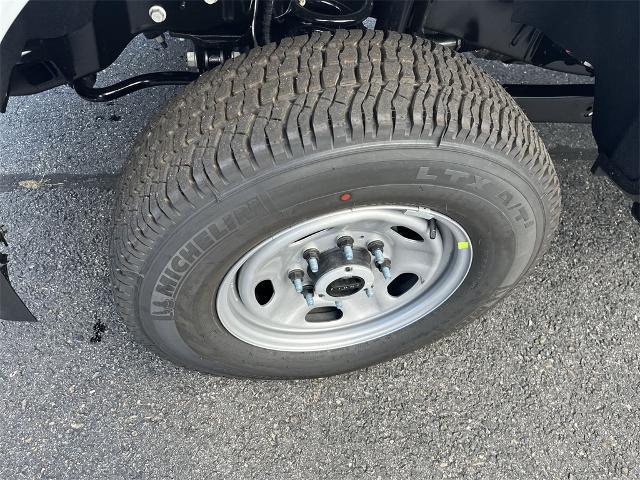 Photo of 2026 OXFORD WHITE Ford F-250