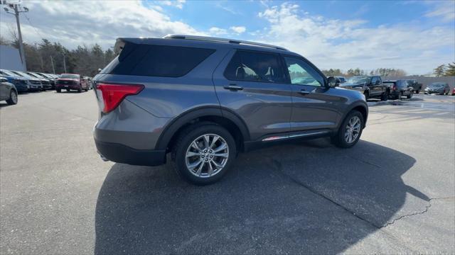 Photo of 2023 CARBONIZED GRAY METALLIC Ford Explorer