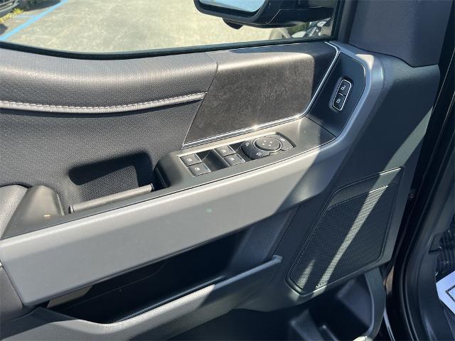 Photo of 2025 AGATE BLACK METALLIC Ford F-150