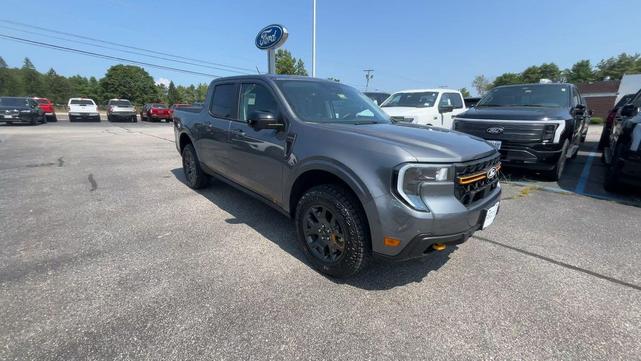 Photo of 2025 CARBONIZED GRAY METALLIC Ford Maverick