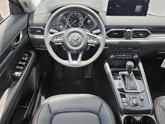Photo of 2025 Gray Metallic Mazda CX-5
