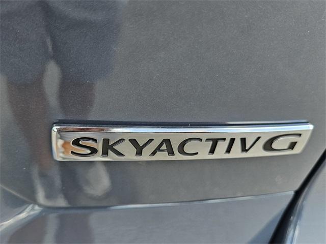 Photo of 2025 Gray Metallic Mazda CX-5