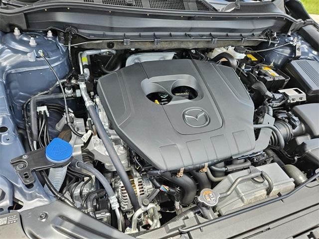 Photo of 2025 Gray Metallic Mazda CX-5