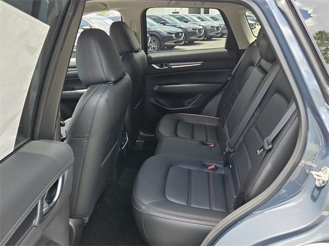 Photo of 2025 Gray Metallic Mazda CX-5