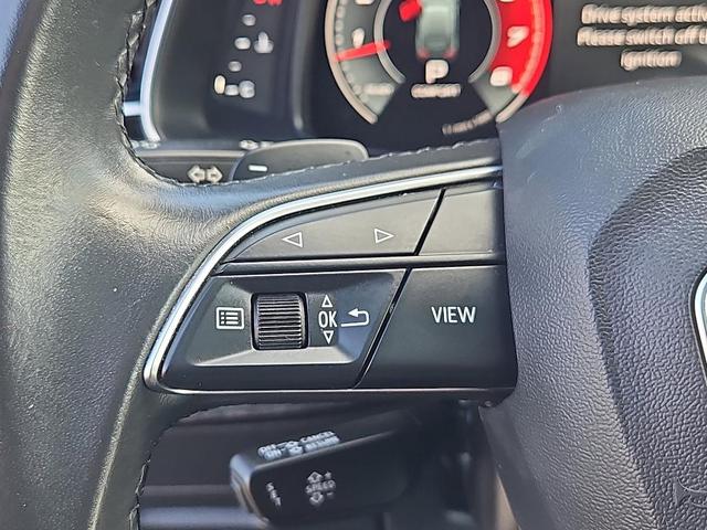 Photo of 2021 Glacier White Metallic Audi Q7