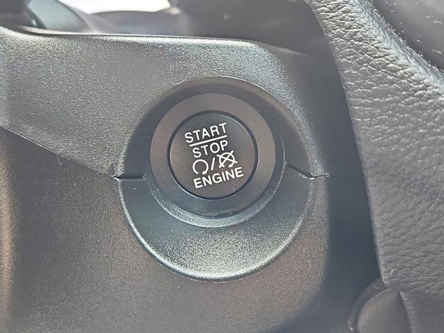 Photo of 2019 Black Jeep Compass