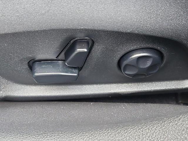 Photo of 2019 Black Jeep Compass