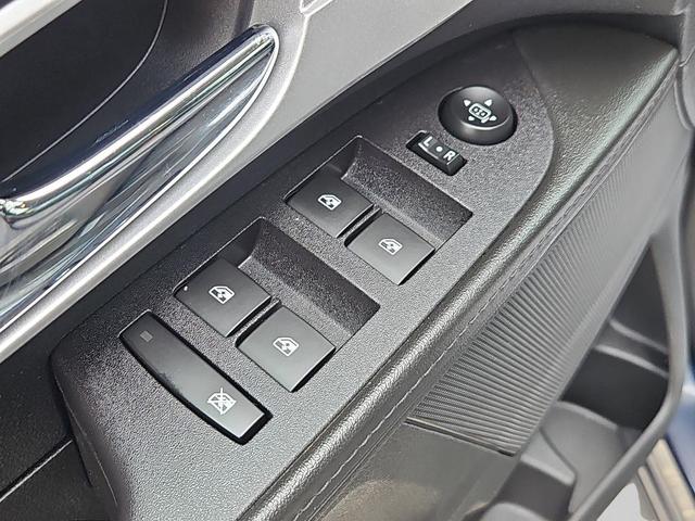 Photo of 2016 Blue Chevrolet Equinox