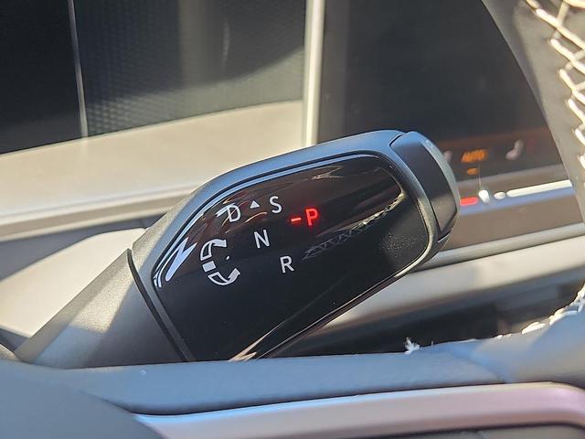 Photo of 2025 Platinum Gray Metallic Volkswagen Tiguan