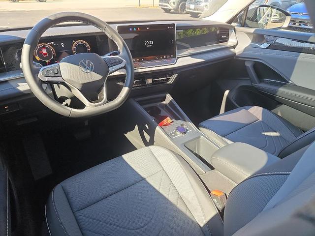 Photo of 2025 Platinum Gray Metallic Volkswagen Tiguan